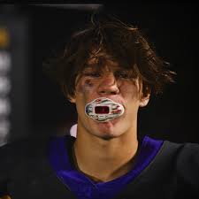 Devon Seaman's High School Bio