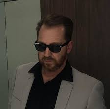 Roger Ledwell's Instagram, Twitter & Facebook