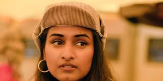 Gallerin priya ragu schafft in nur einem jahr den internationalen durchbruch. Priya Ragu Releases An Alternative R B Tune Entitled Good Love 2 0