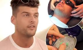 There is a new guy going into the love island villa, as the teaser for tomorrow's episode. Love Island S Teddy Briggs Gets Dental Work After Being Bullied For His Teeth Daily Mail Online