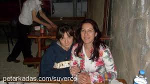 Yavru Kedi Yardimm Fredy Nin Kabusu Cok Fazla Tirmaliyor Petarkadas Com