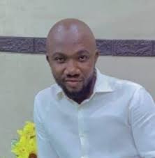 Hugo Ekitike scored just 20 seconds into the second half, which was too  quick for Arne Slot! 😆