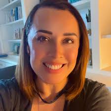 Iris.Saenz (@iris.saenz11)