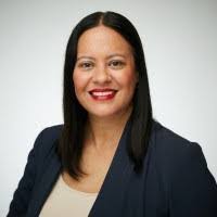 Tara Wells's Instagram, Twitter & Facebook