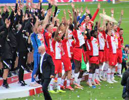 Maybe you would like to learn more about one of these? Datei Fc Rb Salzburg Gegen Wsg Tirol Mit Meistertellerubergabe 22 Mai 2021 56 Jpg Wikipedia