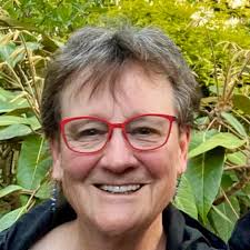 We welcomed Pittsburgh's newest neighbors in style for #CardiganDay! Big  thanks to Mrs. Rogers for stopping by! WQED Pittsburgh Fred Rogers  Productions