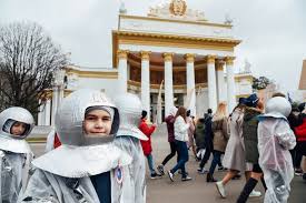 12 апреля вспоминают первый полет человека в космос, осуществленный в ссср, и чествуют первого. V Gosdume Ocenili Ideyu Sdelat Den Kosmonavtiki Vyhodnym Moskva 24 17 03 2021