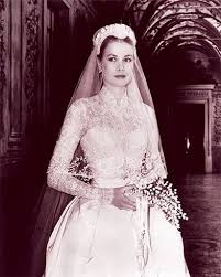 Maybe you would like to learn more about one of these? Princess Grace Kelly Of Monaco Hairstyle Grace Kelly Hochzeit Vintage Hochzeitskleid Konigliche Hochzeit