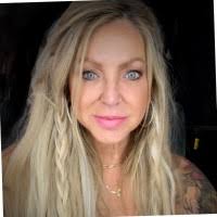 300+ "Lori &" profiles