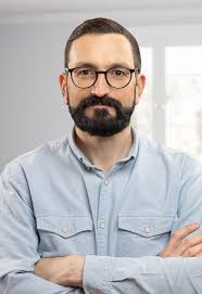 Practitioners of self-less coaching​