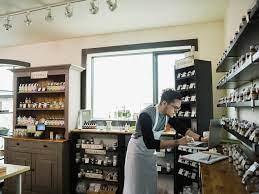 Major players in this industry have numerous retail outlets throughout the us, while smaller players are generally independently owned and operated in one or two locations. What It Costs To Open A Retail Store
