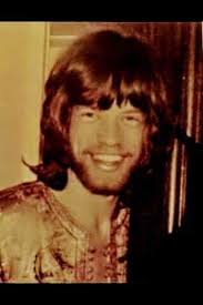 Simply Red lead singer onstage photos