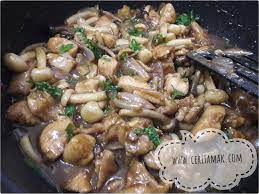 Masukkan sos tiram, cendawan, cili benggala. Resepi Ayam Masak Sos Tiram Dengan Cendawan Ceritamak