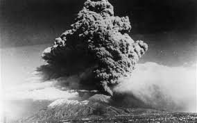 What It Was Like To Watch Mount Vesuvius Erupt In 1944 Pompeii Volcano Active Volcano