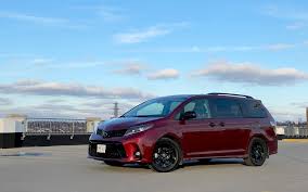 Display, hdmi inputs, remote and two wireless headphones. Toyota Sienna Review Specs Pricing Features Videos And More Autoguide Com