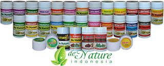 Produk yang mereka jual dipertanggung jawabkan, karena sebuah brand besar dan terkenal engga akan mau mengorbankan nama besarnya penjual kosmetik palsu ini engga akan jujur bilang produknya bahwa palsu, ya cuma cari untung aja yang penting laris manis, alhasil kena. Apa Bedanya Rekening De Nature Asli Dan Palsu Reseller De Nature 1