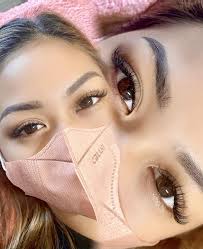 Eyebrows done by: Essence Coleman @ Essence beauty lounge (419)957-1960  Eyelashes done by: Danielle Marquart￼￼