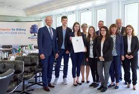 Preisverleihung Der Wgz Bank Stiftung In Dusseldorf Eichendorff Gymnasium Koblenz
