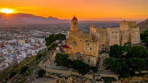Jun 11, 2021 · antes de repasar con detalle el tiempo para el fin de semana, joaquín prat conectaba con manu lajarín, uno de los reporteros de 'cuatro al día',. Costa Valencia Up Visits To Cullera Castle
