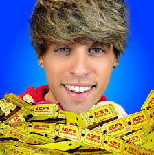 Kyle Pell's Instagram, Twitter & Facebook