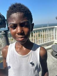 Lonnie Garner's Instagram, Twitter & Facebook