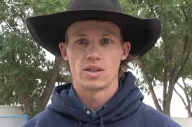 UW's Garrett Uptain Wins All Around at Lamar Rodeo