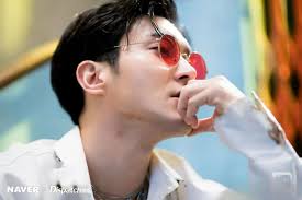 說始源後道的那些不厚道的傢伙們來看看這完美的側臉