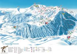 La scuola ski academy zoncolan durante il periodo estivo propone lezioni di mountain bike, nordic walking, trekking lungo i percorsi. Ravascletto Monte Zoncolan