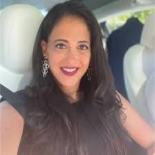 Diane Choy's Instagram, Twitter & Facebook