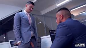 Lukas Daken TAKE A HUGE DICK IN HIS ASS TO KEEP HIS JOB - XNXX.COM