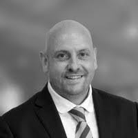 Glenn Calder's Instagram, Twitter & Facebook