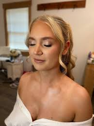 Licensed makeup artist for weddings in Alabama