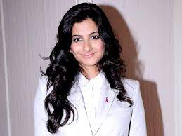 She is the younger daughter of bollywood actor anil kapoor and his wife sunita. Rhea Kapoor Wikipedia