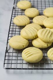 Mix the dough until smooth then mix in. Melting Moments Butter Cookies Marsha S Baking Addiction