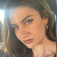 40+ perfiles de «Cotilla»