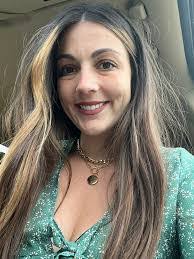 Amanda Woolbright's Instagram, Twitter & Facebook