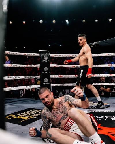 The Venezuelan Viper struck early and left no antidote 🐍🇻🇪 #BKFCHAMMOND  | Presented by @BuckedUp