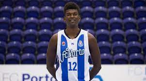 De 2012/13 a 2014/15, a secção de basquetebol do. Basquetebol Keven Gomes Renova Contrato Com O Fc Porto Dtudo1pouco