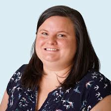 How Do Jackie and Shadow Keep Their Eaglets Warm in the Snow?