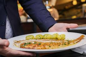 Restaurant Et Brasserie Paul Bocuse Paulbocuse Officiel Brasseriepaulbocuse Monsieurpaul Paulbocuse Gastronomie Patrimoin Hot Dog Buns Food Vegetables