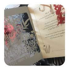 La couleur noir peut en dissuader certains dans le cadre d'une invitation de mariage. Nos Meilleur Createurs De Faire Part De Mariage Nos Coups De Coeur