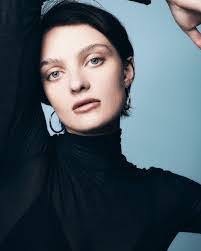 Maria Pender's Instagram, Twitter & Facebook