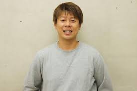 デヴィ夫人がマジギレ 野呂佳代はずぶ濡れで地べたに 地上波では絶対無理 野性爆弾がamazonに帰ってきた 野呂佳代 デヴィ夫人 野性