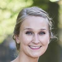 Kelly Whitcomb's Instagram, Twitter & Facebook