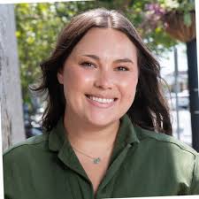 Georgia QB Stetson Bennett is the textbook example of believing in  yourself: ▪️ Born in Georgia ▪️ As a kid, he said he'd play at UGA one day  ▪️ 2-star recruit in