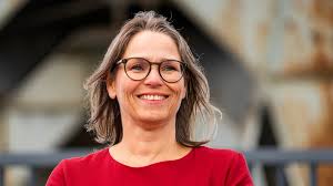 To stortingspolitikere til Forsvarets sjefskurs