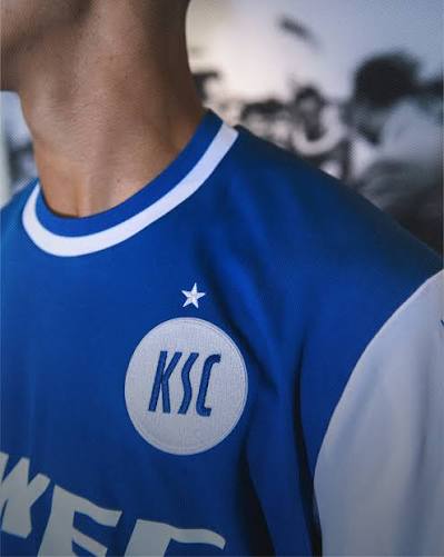 Eine Historie, die uns niemand nehmen kann. Erfolge, die heute noch bestehen. Eine Zukunft, auf die wir mit Freude blicken. Unser neues Pokaltrikot bringt Erinnerungen zur&uuml;ck und ehrt die Helden von damals -