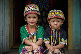 Untuk lebih memahami keanekaragaman budaya di indonesia, anda perlu mempelajari materi dalam artikel kami kali ini, untuk lebih jelasnya tentang ragam budaya di indonesia mai simak artikel kami. Melihat Ragam Budaya Indonesia Di Taman Miniatur Budaya Sampit Where Your Journey Begins