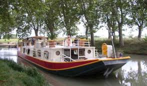 Peniche La Baisa Bed And Breakfast Canal Du Midi France Peniche Le Canal Du Midi Et Barque