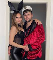 42 Best Couple Costumes Your Friends Will DIE Over - By Sophia Lee